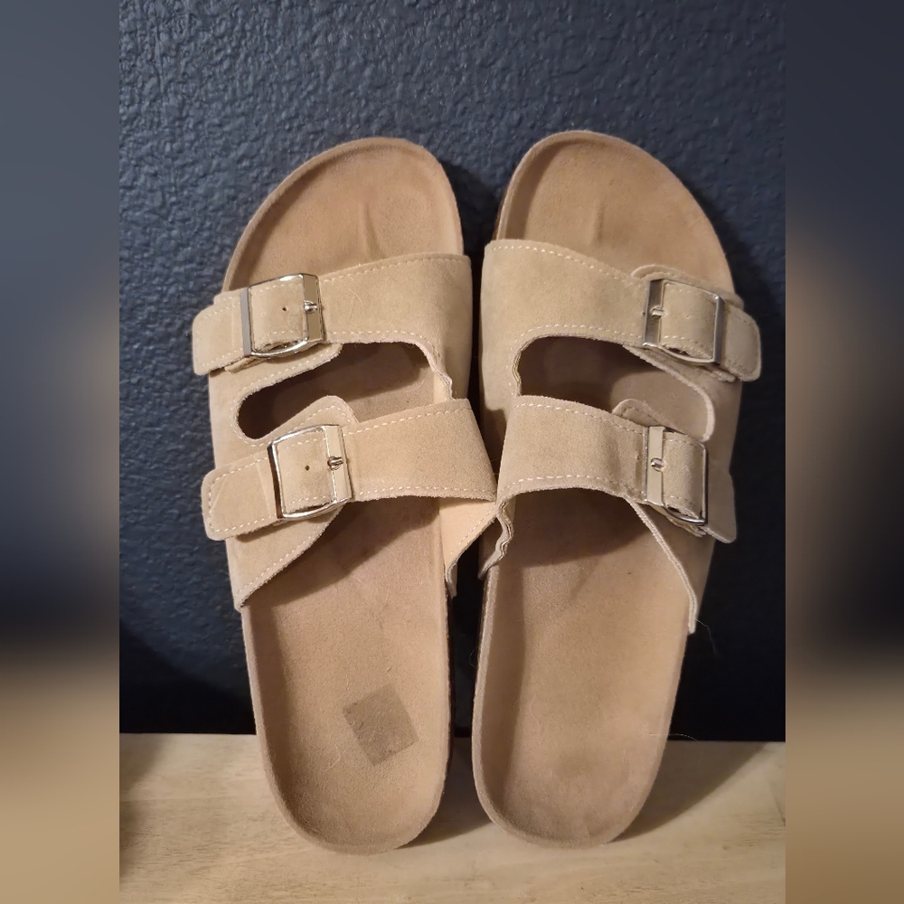 Women's Tan Sandals